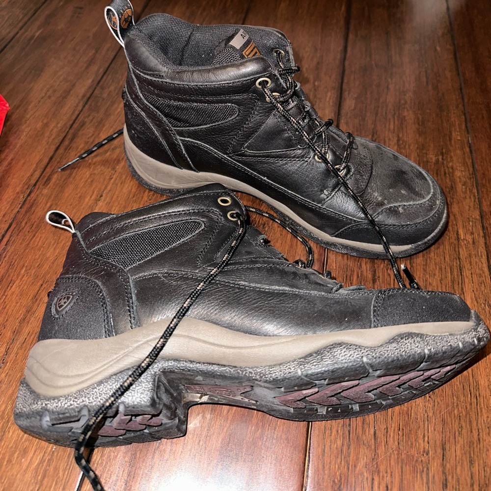 Ariat Hiking Boots (Women’s 8.5)